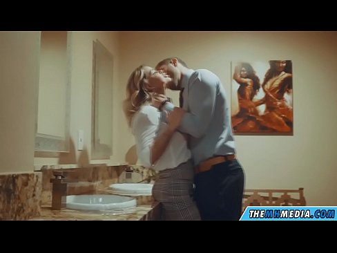 ❤️ Ilehoria busti batek komun publiko batean seduzitzen zaituenean ❤️ Errusiar porno gurean eu.fashiontee.top ❌️❤